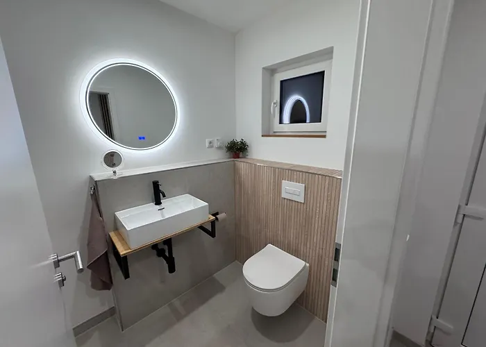 Möbliertes Familienhaus In Hamburg *