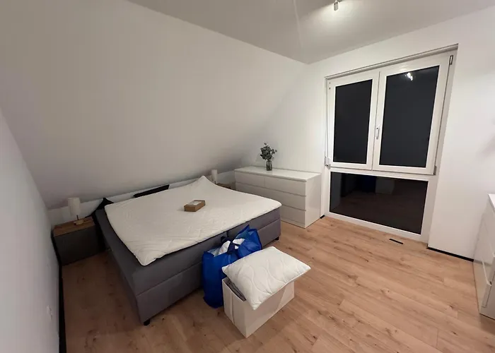 Möbliertes Familienhaus In Hamburg *